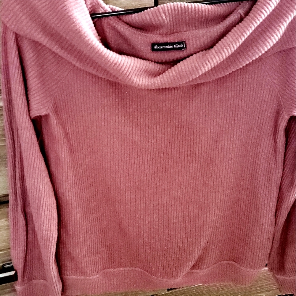 Abercrombie & Fitch women's sweater